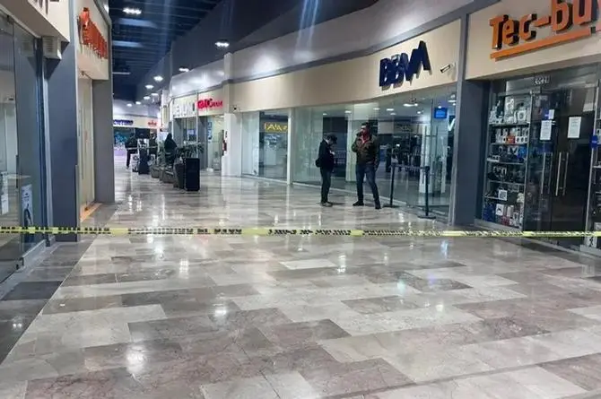 ¡De película! Sujetos se meten por ductos de ventilación para robar un banco, en Veracruz 